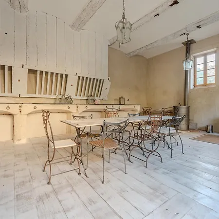 Le Chateau De Christin - Avec Piscine Junas